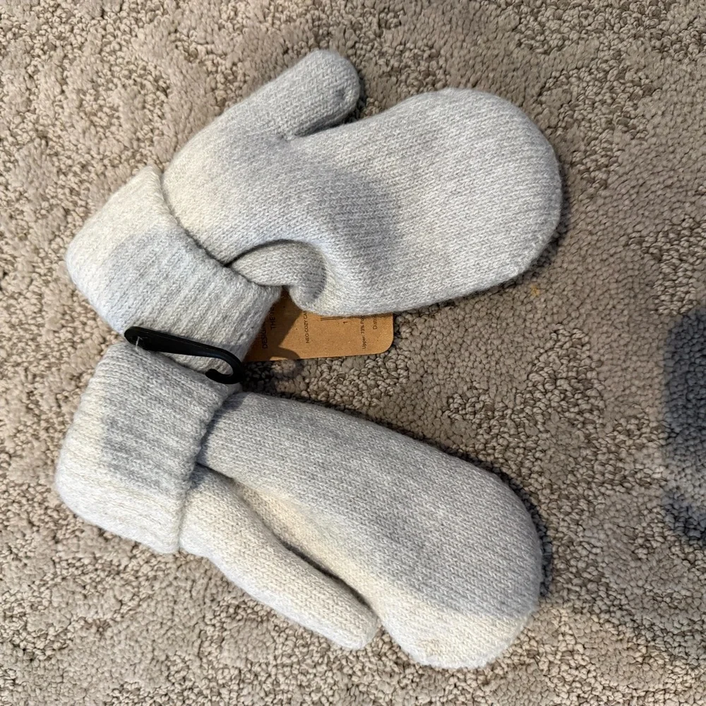 Northcrest Cozy Cabin Mittens - Gray